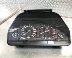 cuadro de relojes bmw serie 5 BMW 5-Series -93 62114378078 110.008.548/070