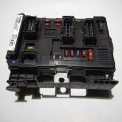 caja de fusibles citroen xsara picasso. u118470003 l / u118470003 l / u118470003l / 9650618480-00 / 9650618480 00 / 965061848000