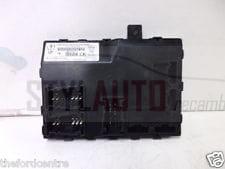 caja de fusibles ford b-max av1t-15k600-gf av1t15k600gf