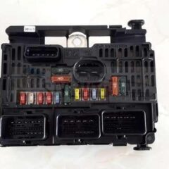 caja de fusibles citroen c5 9661682980 S118983011A BSM L-11-00