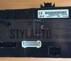 centralita uch renault kangoo RENAULT KANGOO P 8200621762 / P8200621762 / 281180842A