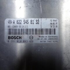 Centralita motor bosch mercedes-benz e270 bosch 0 281 010 043 / 0281010043 / a 022 545 81 32 / a0225458132
