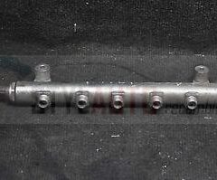 RAMPA INYECTORA 0445214174 de CHEVROLET CRUZE (2009 - 2014)