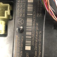 caja de fusibles mercedes w204 2045458201 | 5DK00922527
