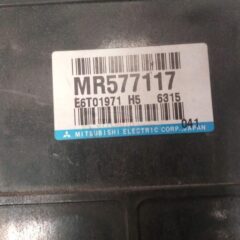 centralita motor mitsubishi montero 2.8 MR577117 | E6T01971