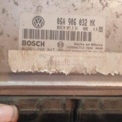 centralita de motor vw new beetle 06A906032MK 06A 906 032 MK 0261208047