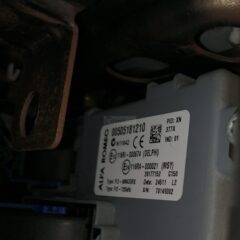 caja de fusibles alfa romeo mito 00505181210