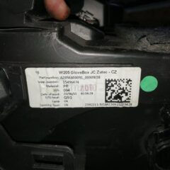 guantera mercedes c220 cdi w205 a2056800091