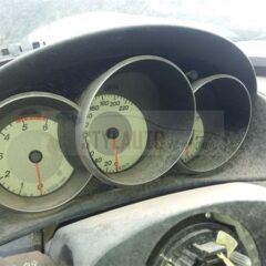 CUADRO DE RELOJES MAZDA 3 FONDO BLANCO