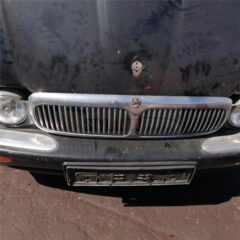 calandra delantera jaguar xj8 1999