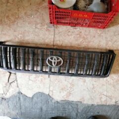 CALANDRA FRONTAL TOYOTA LAND CRUISER 99