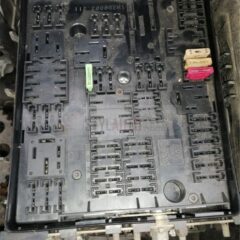 caja de fusibles vw touran 2.0 tdi