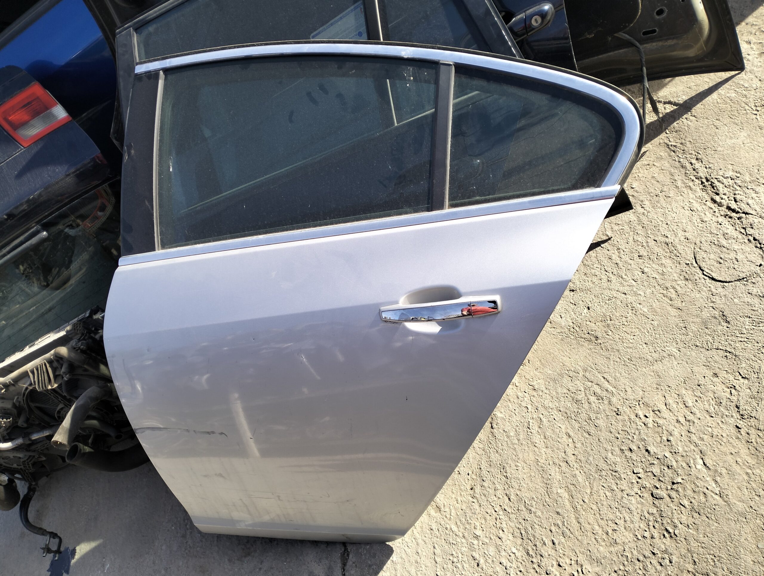 puerta trasera izquierda opel insignia