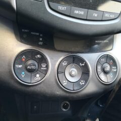 mando climatizador toyota rav 4 2010