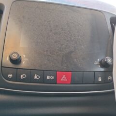 pantalla display fiat panda 1.0 hibrido año 2022