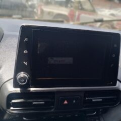 pantalla navegacion peugeot partner hdi 2020