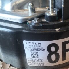 bateria para tesla model y (5yjy) ev perfomance a las 4 ruedas referencia OEM IAM 166696900D