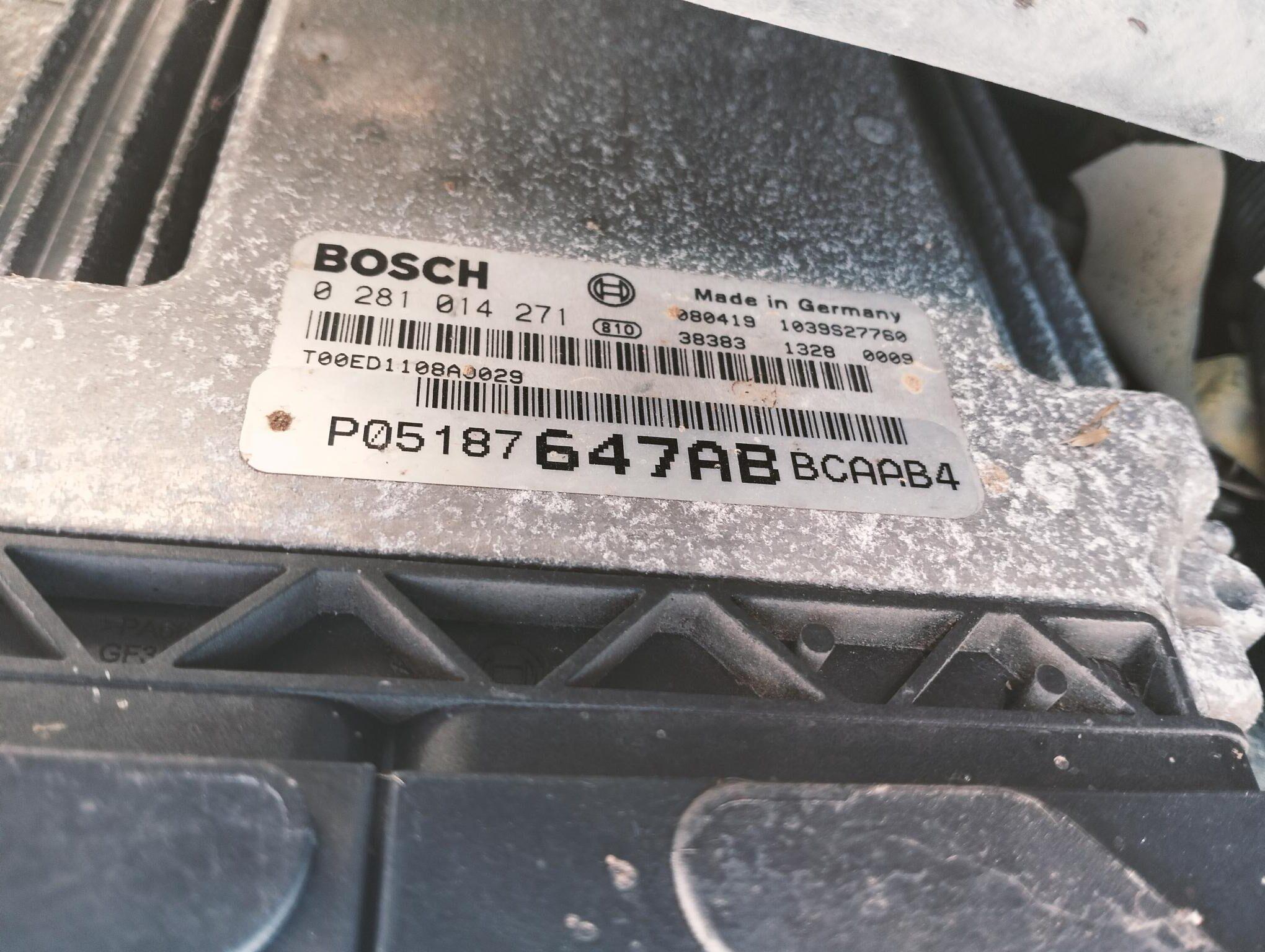 centralita motor dodge caliber 0 281 014 271, 0281014271, 05187653AA